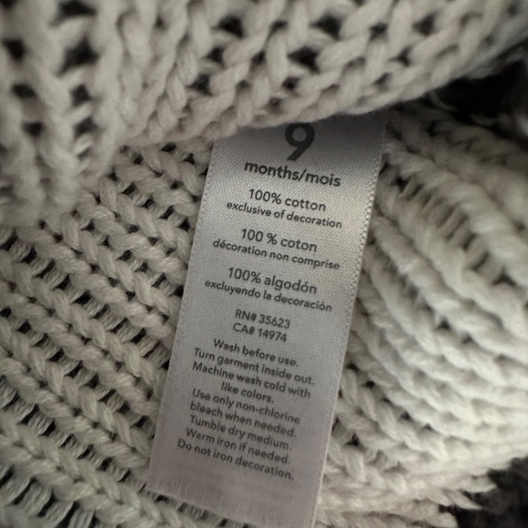 Carter’s 9 Months Baby Boy Knit Hooded Zip Cardigan Sweater Fair Isle NWT - Picture 3 of 4